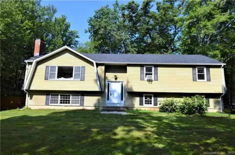 4 Tower Dr, Simsbury, CT 06070