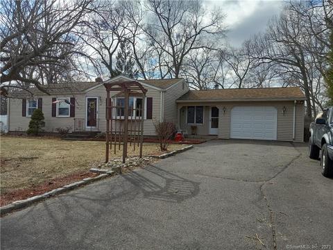 23 Mohawk Rd, Windsor Locks, CT 06096 photo 1