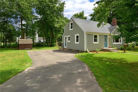 82 Rood Ave, Windsor, CT 06095