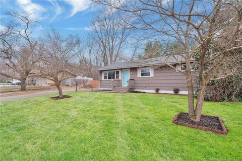 25 Pomeroy Rd, Enfield, CT 06082