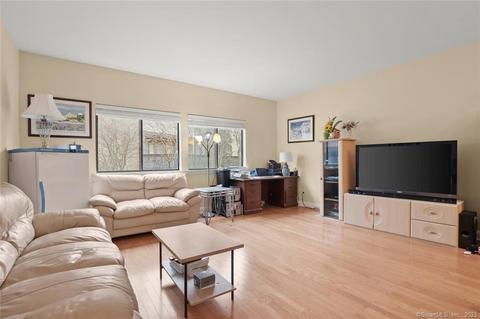 2435 Bedford St #21J, Stamford, CT 06905