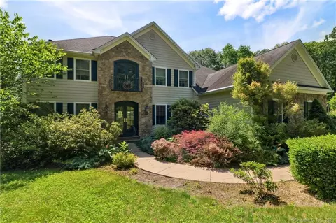 89 Northgate Rd, Woodbury, CT 06798