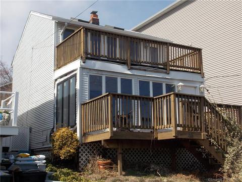 32 Hillside Ave, Milford, CT 06460