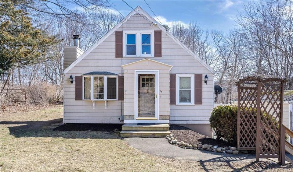 77 Candee Rd, Naugatuck, CT 06770 20 Photos MLS 170557388 Movoto