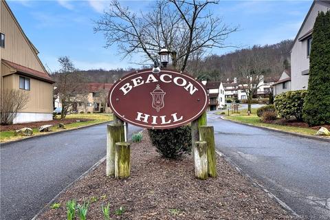 72 Dorchester Ct #72, Beacon Falls, CT 06403