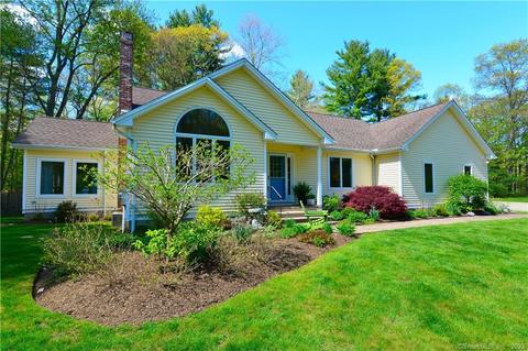 228 Jericho Rd, Pomfret, CT 06259