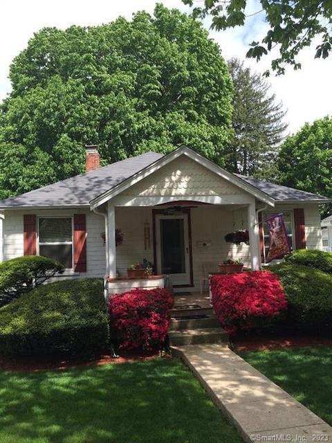 61 Midland Ave, Stamford, CT 06906