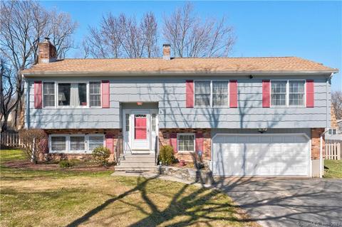 130 Oxford Rd, Milford, CT 06460