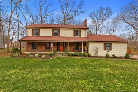 21 Barton Ln, Ledyard, CT 06339