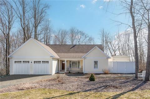 5 Chimney Sweep Rd, Wallingford, CT 06492