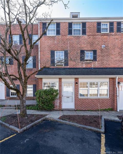 1852 Summer St #1852, Stamford, CT 06905