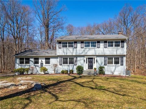26 Snowberry Ln, Wilton, CT 06897
