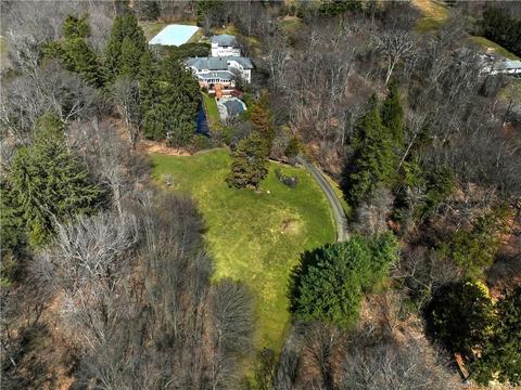 29 Center Rd, Woodbridge, CT 06525