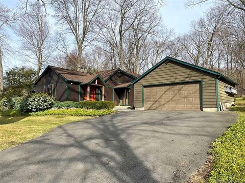 903 Candlewood Lake South Rd, New Milford, CT 06776