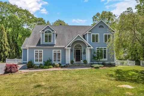 145 Genesee Ln, Madison, CT 06443