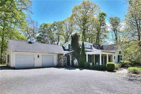 229 Smith Ridge Rd, New Canaan, CT 06840