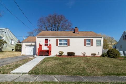 36 Fenway North St, Milford, CT 06460