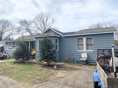 16 Knoll Ave, Milford, CT 06460