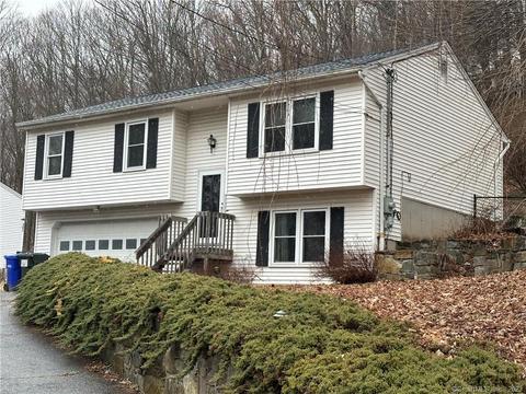 19 Prospect St, New Milford, CT 06776