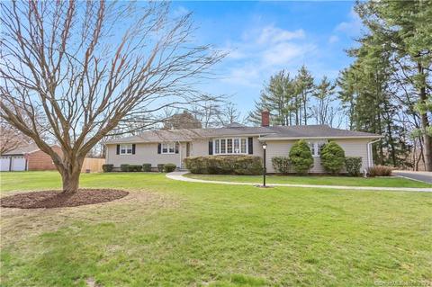 46 Rutlee Dr, Trumbull, CT 06611