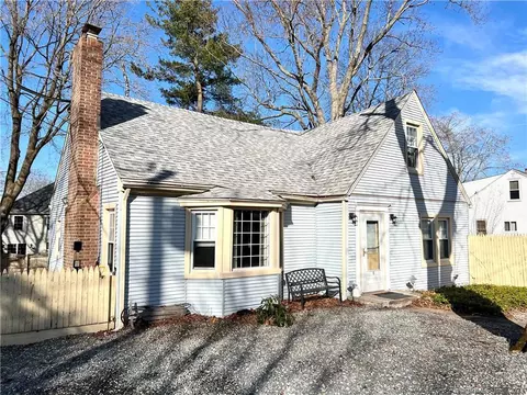 1 Randall Pl, Portland, CT 06480