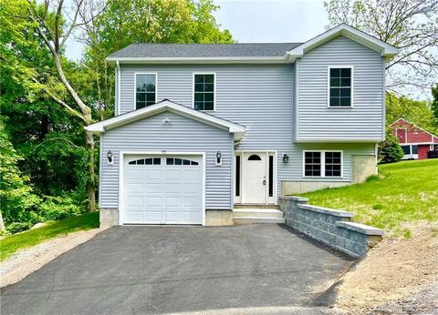 77 Holly St, Waterbury, CT 06706