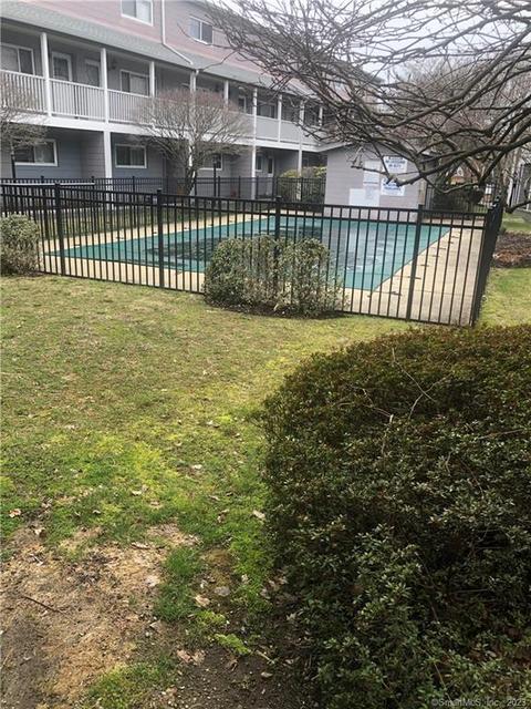 4 Union Ave #8, Norwalk, CT 06851