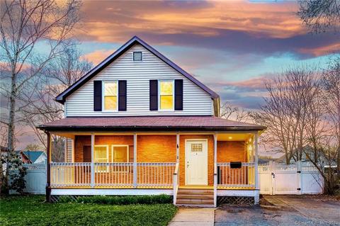 11 Phillips St, Plainfield, CT 06374