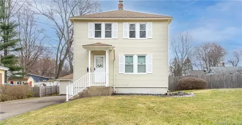 10 Tyler St, Bloomfield, CT 06002 photo 1