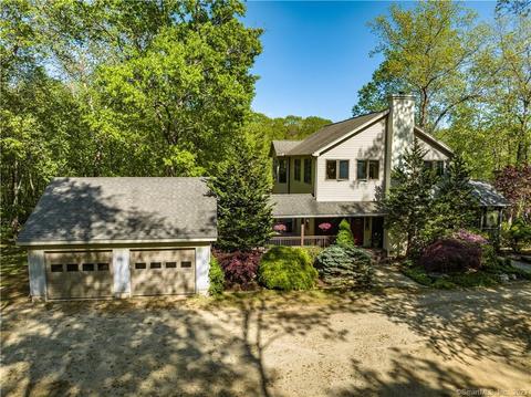114 Southworth Dr, Ashford, CT 06278