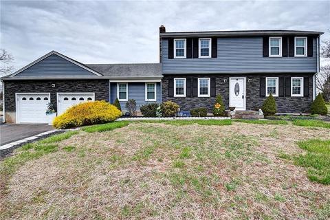 9 Still Field Rd, Manchester, CT 06040
