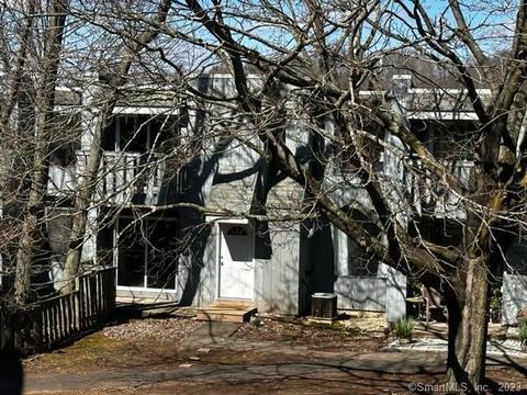 14 Cedar Ct #J, East Haven, CT 06513