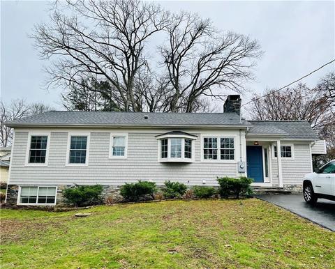 7 Splitrock Rd, Norwalk, CT 06854
