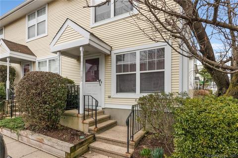 1 Southfield Ave #108, Stamford, CT 06902