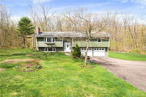 128 Lakeside Dr, Andover, CT 06232