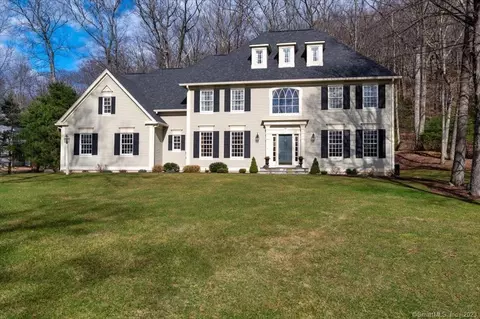 22 Black Oak Dr, Granby, CT 06090