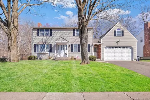 34 Copper Dr, Enfield, CT 06082