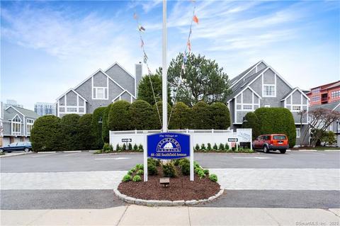 94 Southfield Ave #403, Stamford, CT 06902