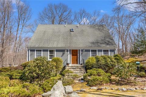 240 Ice Pond Rd, Brewster, NY 10509