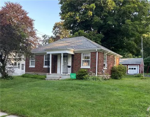 45 Mount View Ter, Cheshire, CT 06410