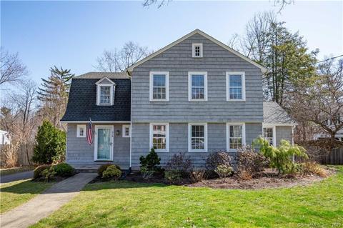 314 Quaker Ln N, West Hartford, CT 06119