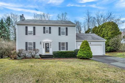 90 Tarragon Dr, East Hampton, CT 06424