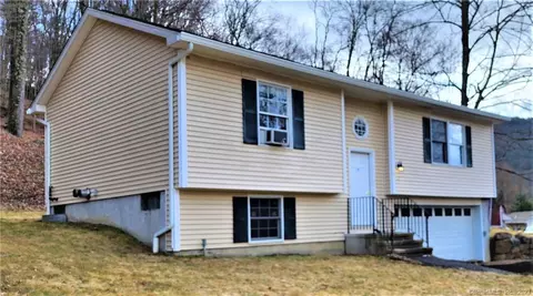 45 Maple St Ext, Kent, CT 06757 photo 1