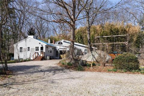 120 Airline Rd, Clinton, CT 06413