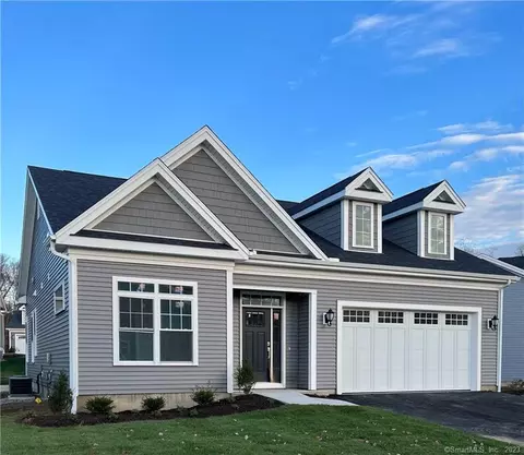 55 Twin Oaks Trl #194, Beacon Falls, CT 06403