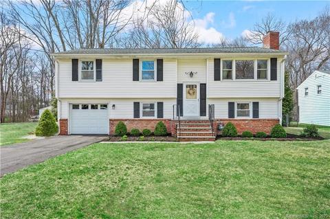 134 Prudence Dr, Stamford, CT 06907