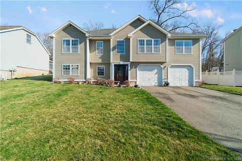 13 Ian Dr, Meriden, CT 06450