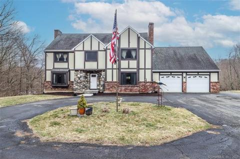 64 State Route 39, New Fairfield, CT 06812