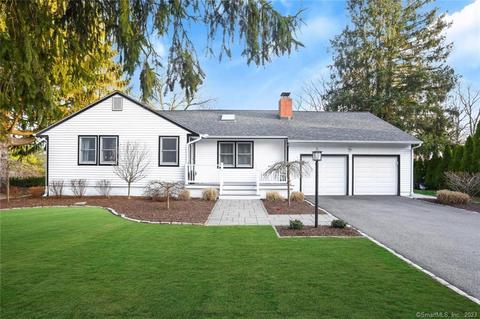 36 Rutlee Dr, Trumbull, CT 06611