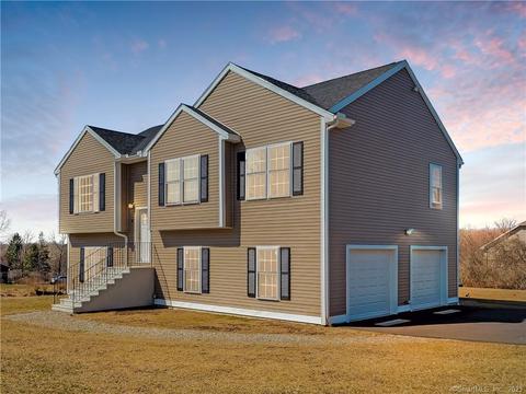 4 Brownwood Ln, Norwich, CT 06360